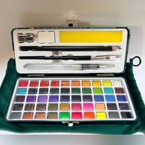 Artecho | NEW Watercolour Paint Set 50 Colours, 10 Papers, Swatch, Soft Pouch